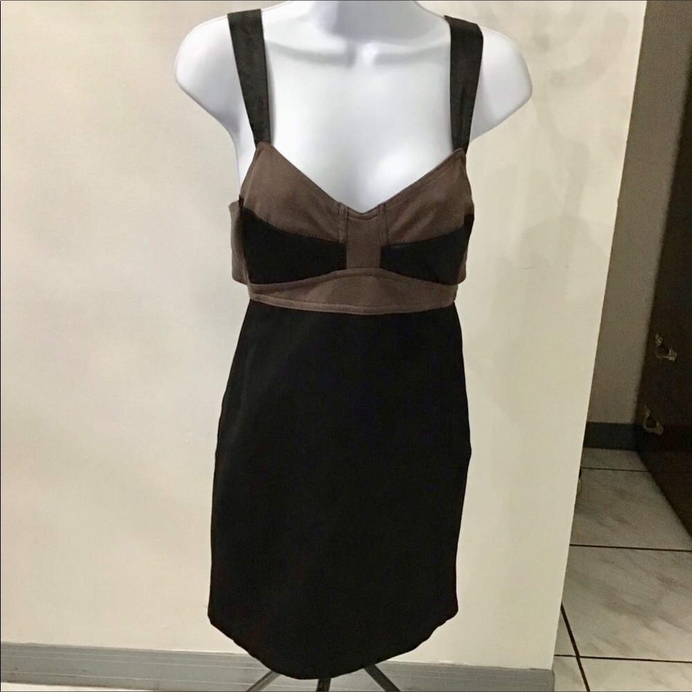 Dolls Point Dress size 4